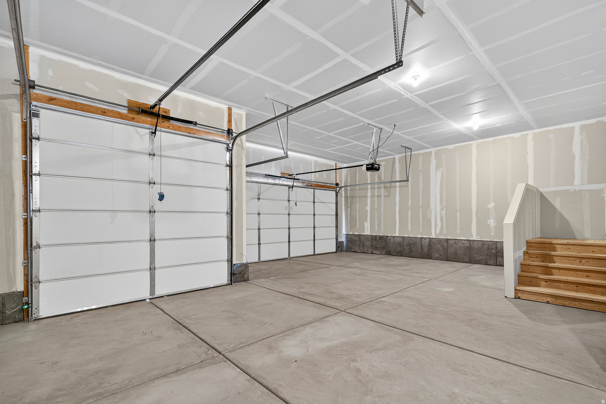 RIVERWOOD - Residential