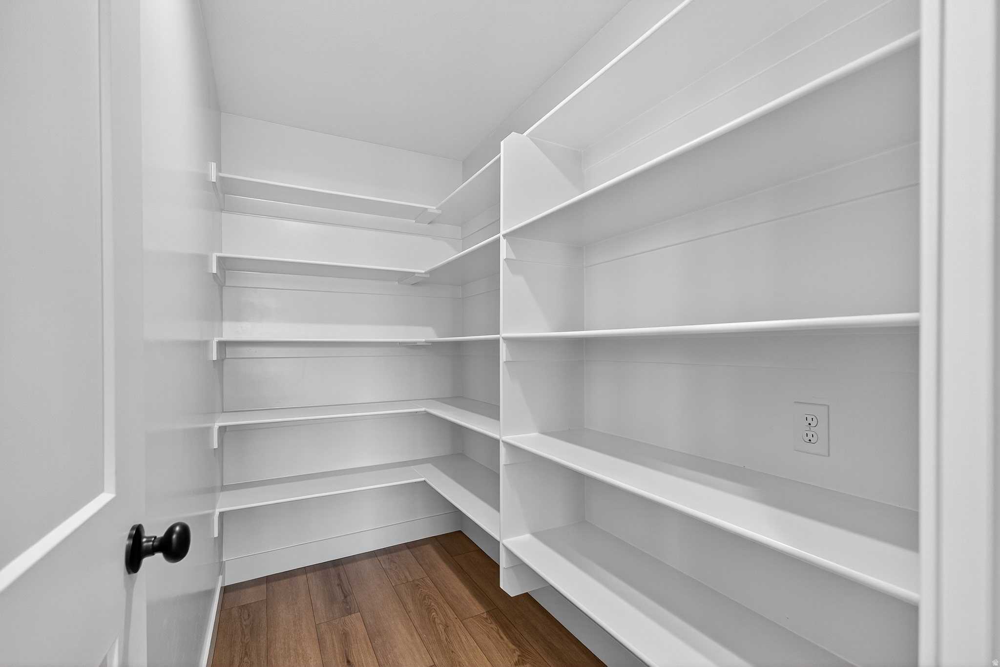 RIVERWOOD - Residential