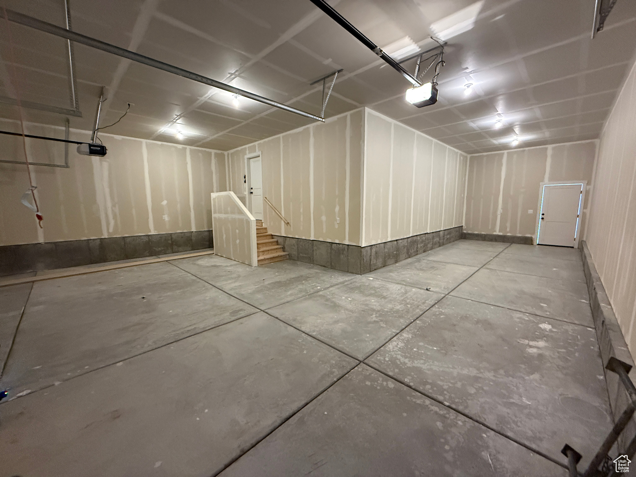 RIVERWOOD - Residential