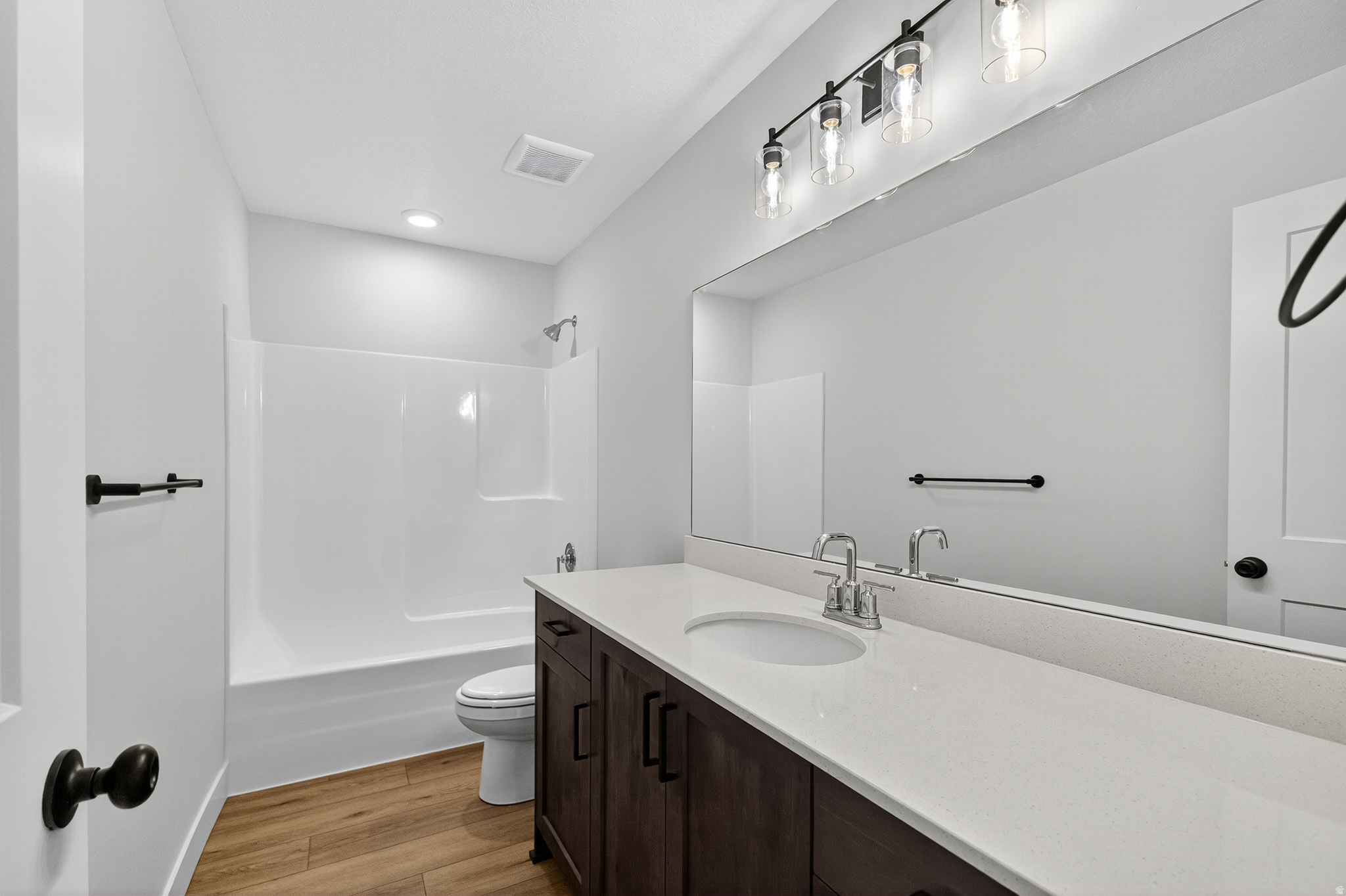 RIVERWOOD - Residential