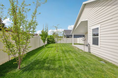 Tiny photo for 2337 W 1850 N, Clinton, UT 84015 (MLS # 2150305)