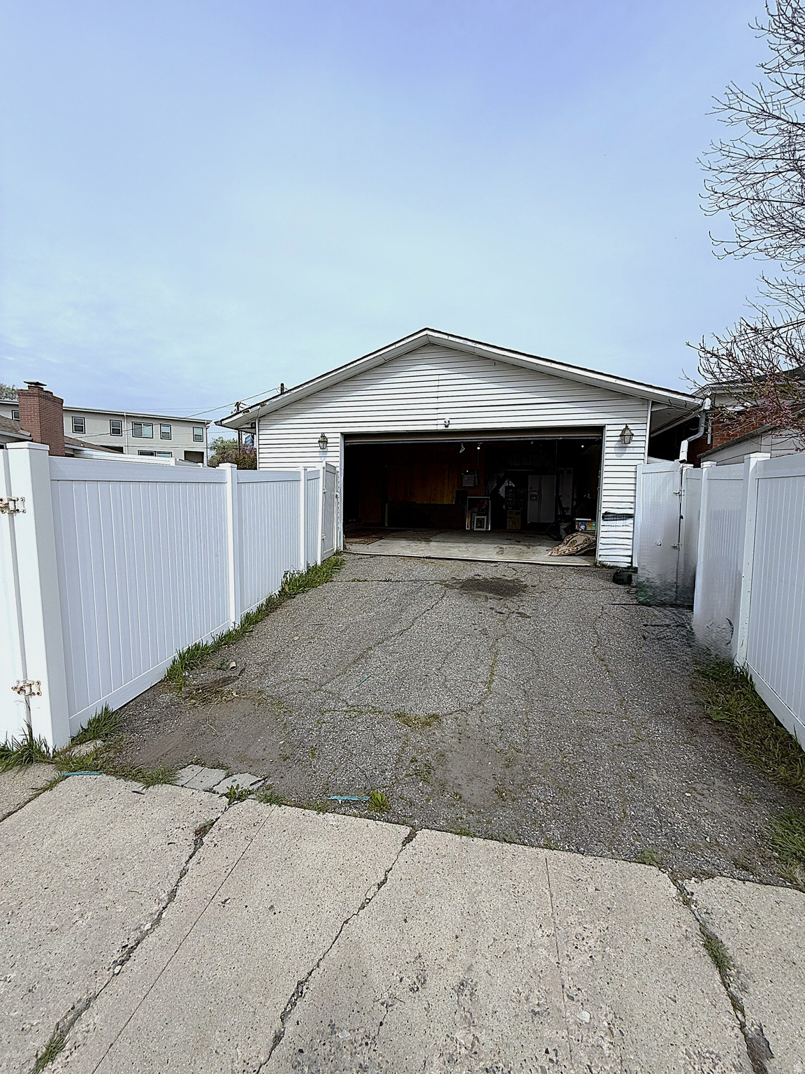 BROOKLANE NO 3 - Residential