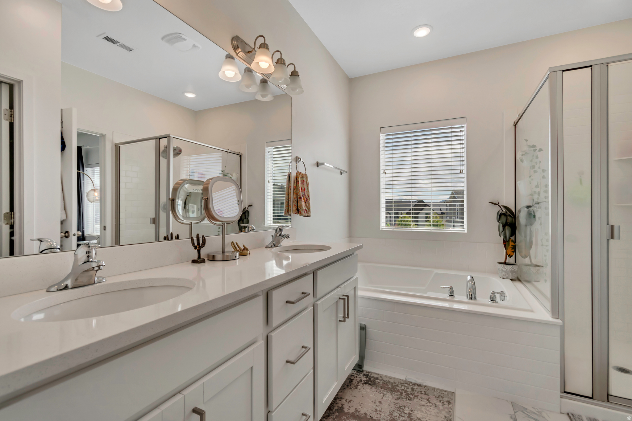 HOLBROOK FARMS - Residential