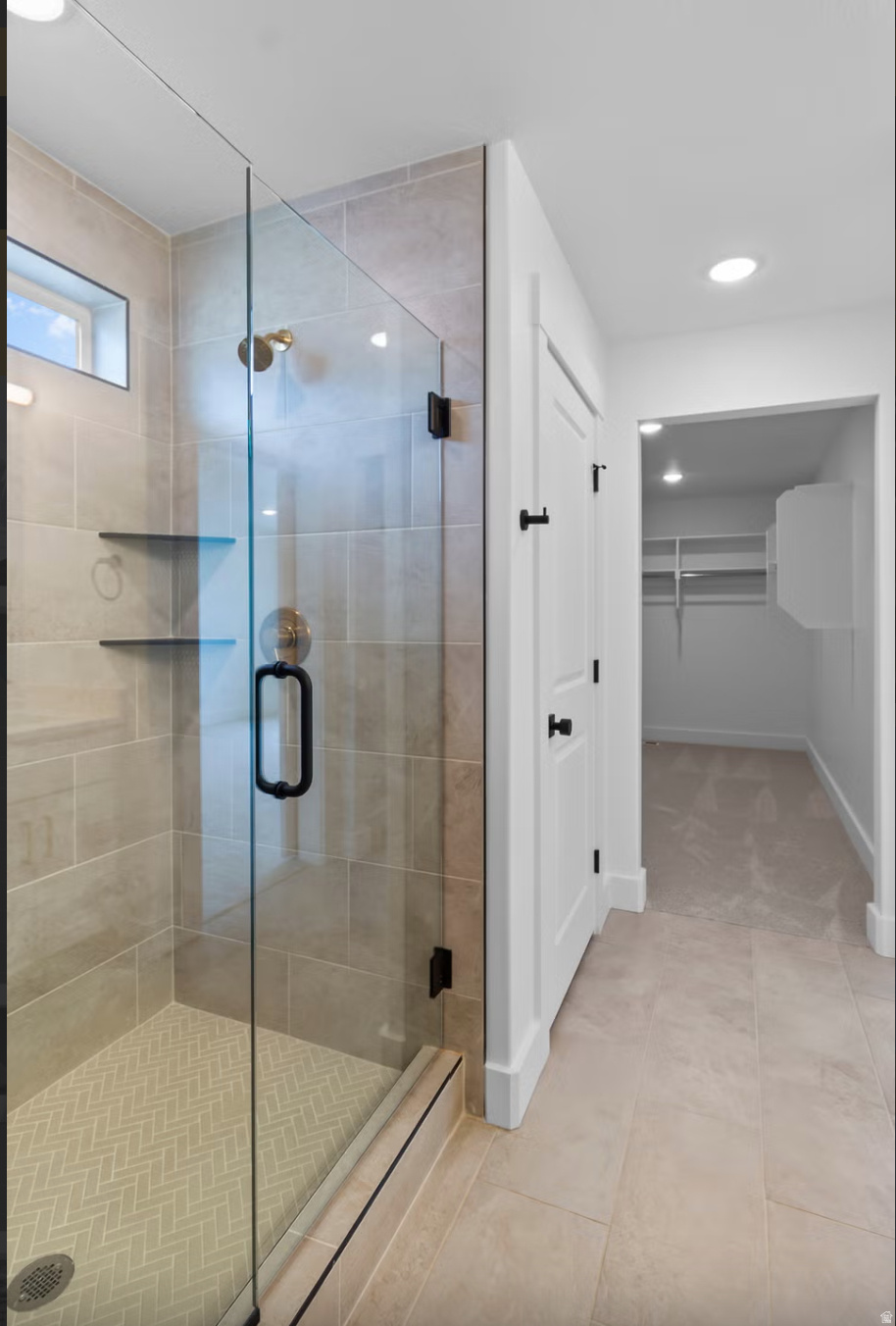 ENVISION ESTATES - Residential