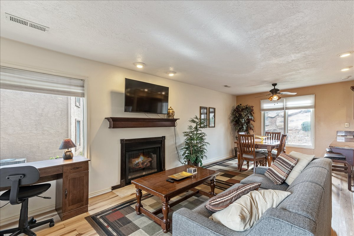 SPORTS VILLAGE - Residential