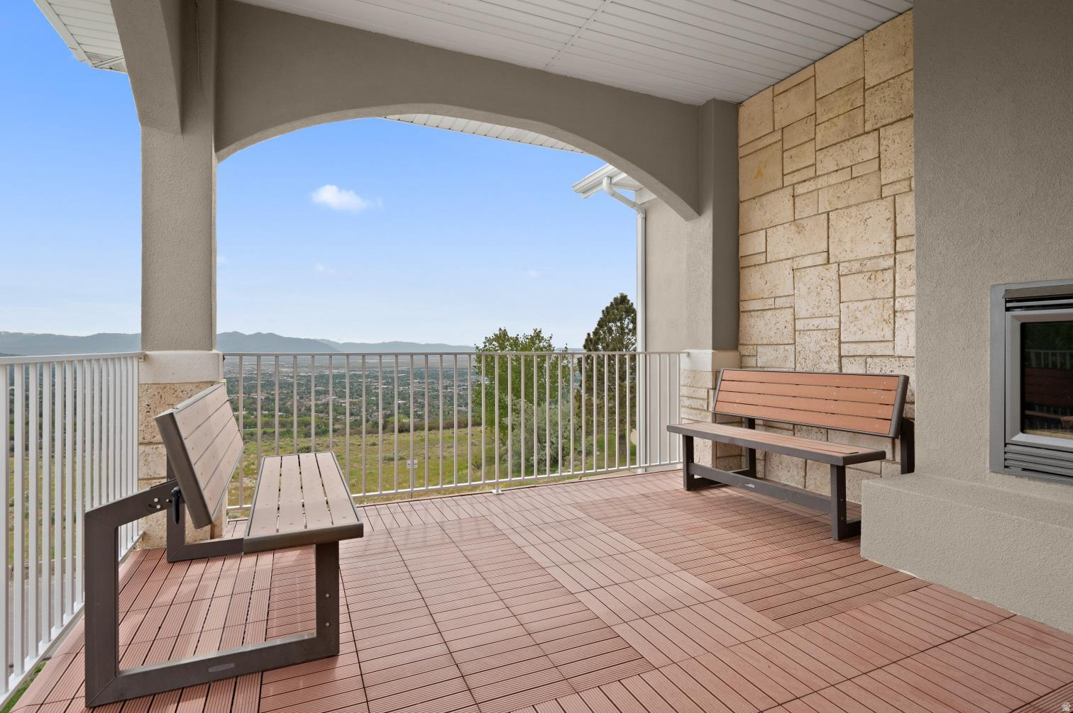 EAGLERIDGE - Residential