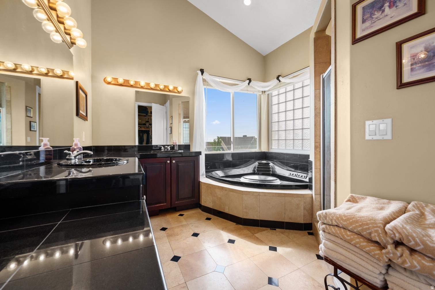 EAGLERIDGE - Residential