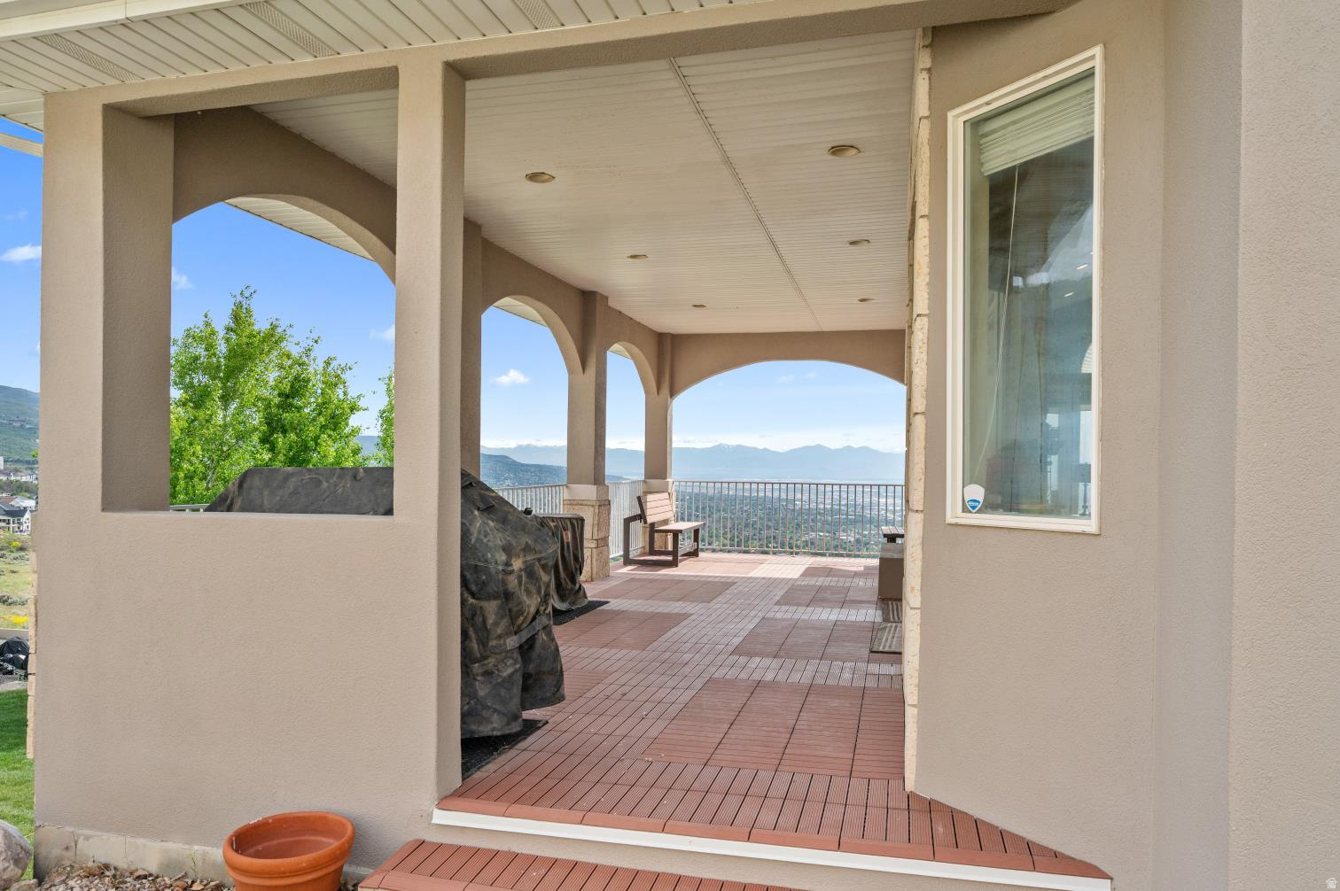 EAGLERIDGE - Residential