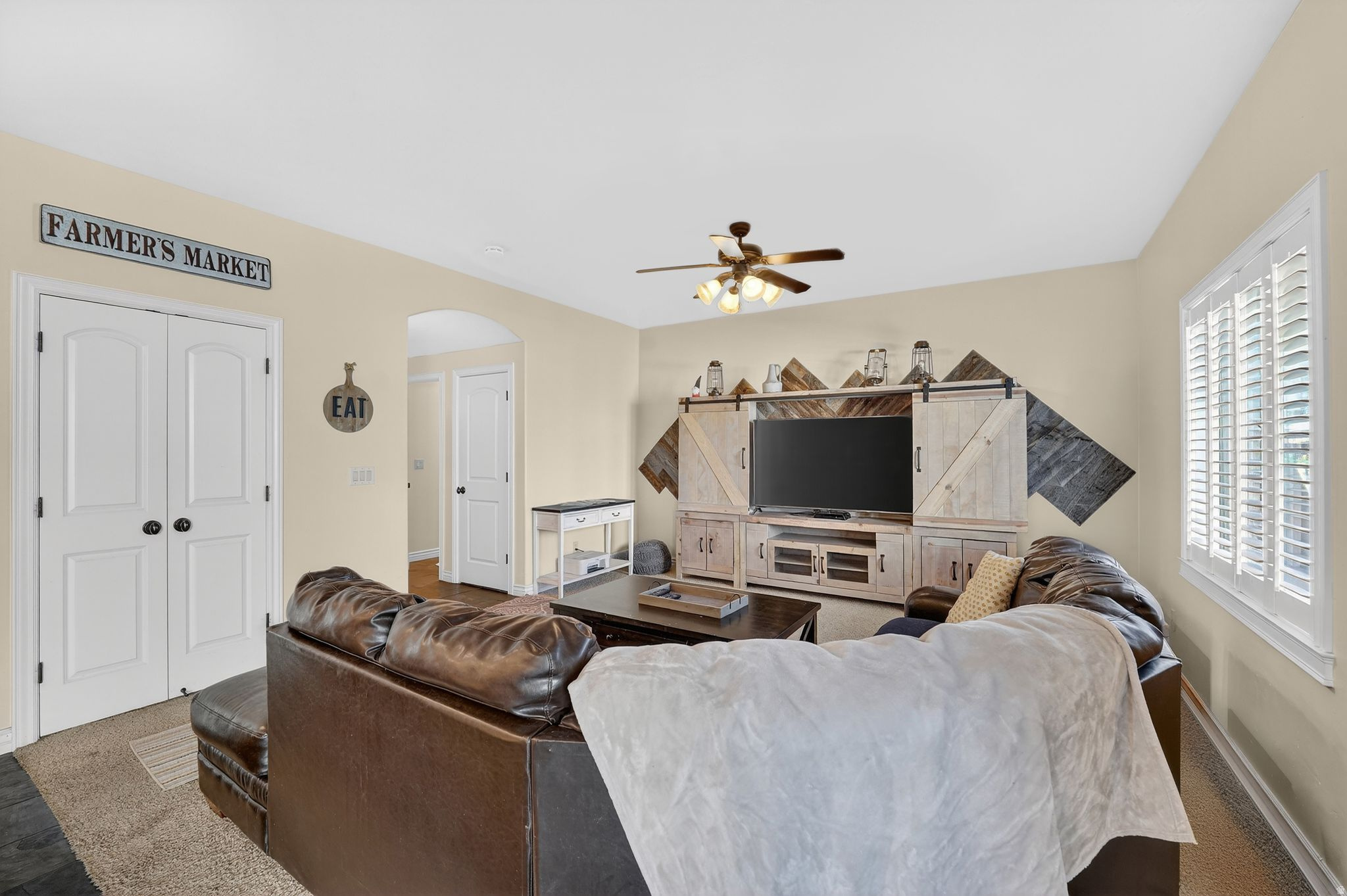 VIANSA VILLAS PUD - Residential