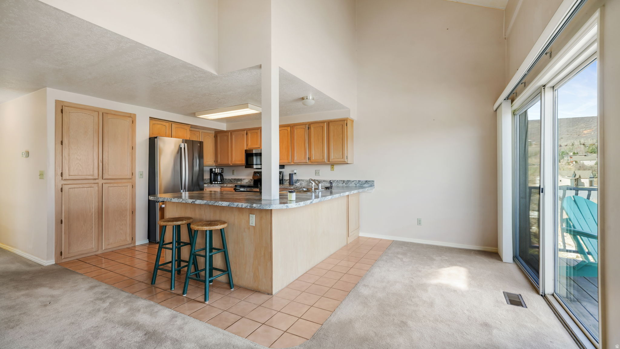 SWISS OAKS CONDOMINIUMS - Residential