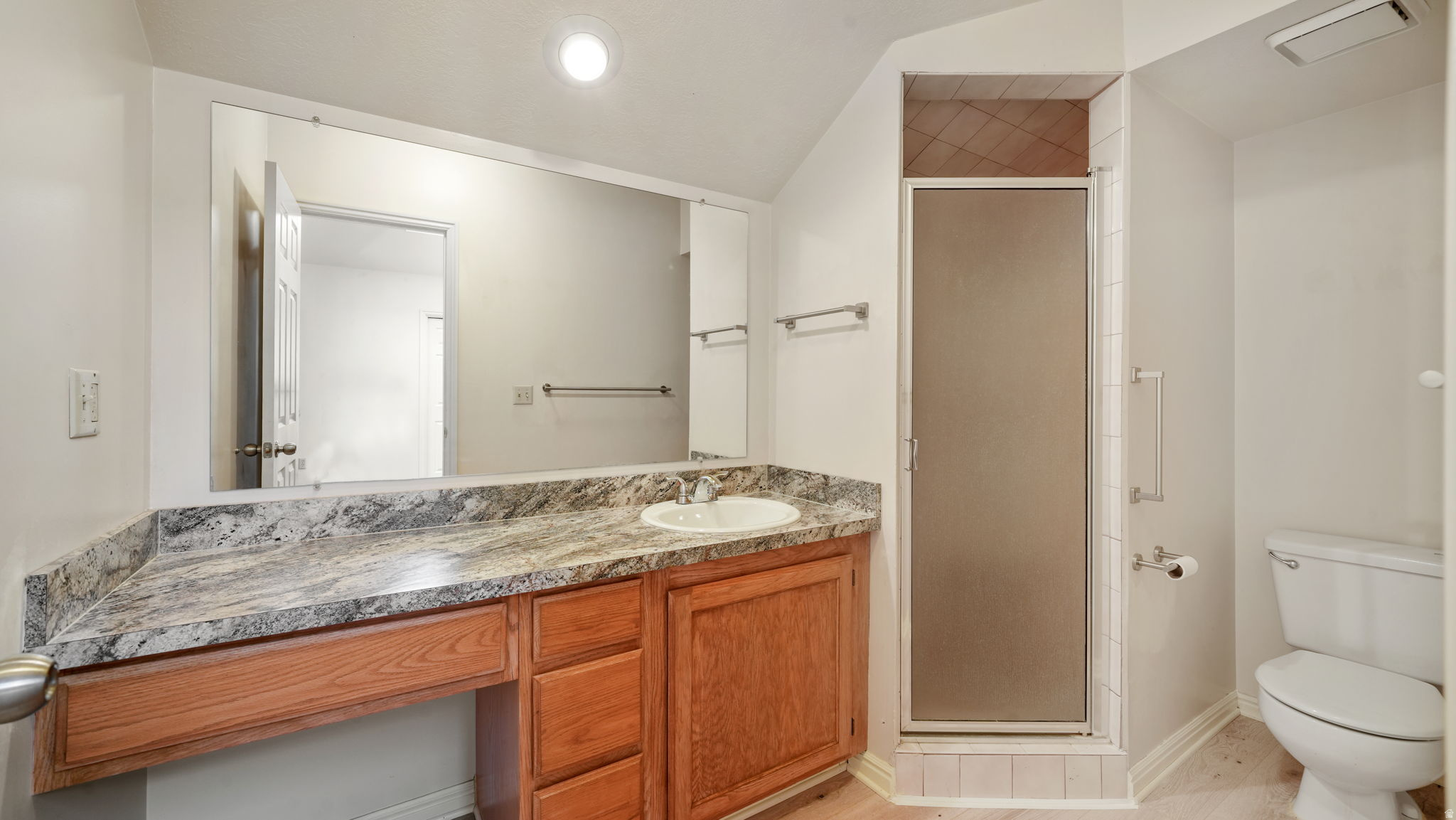 SWISS OAKS CONDOMINIUMS - Residential