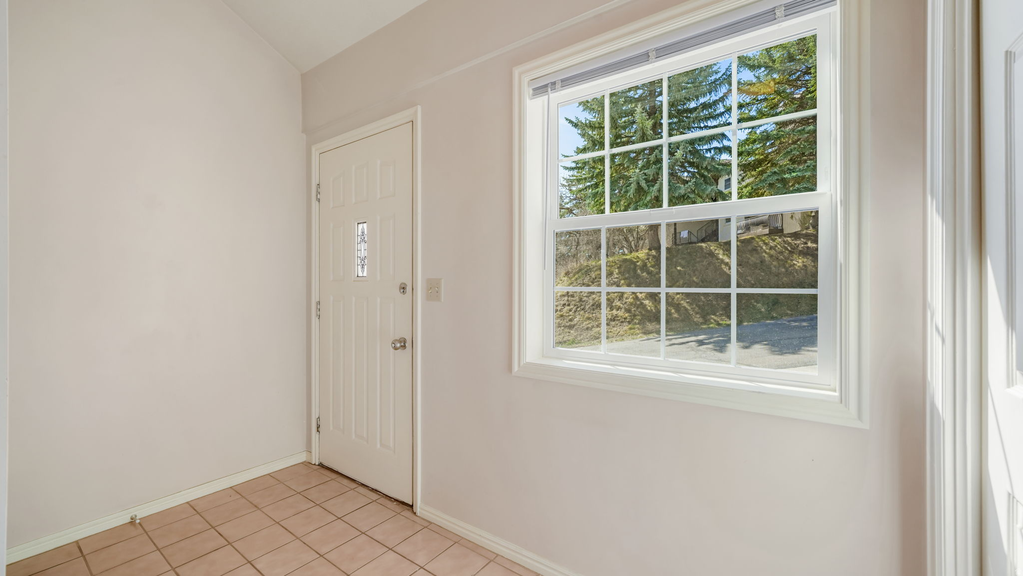 SWISS OAKS CONDOMINIUMS - Residential