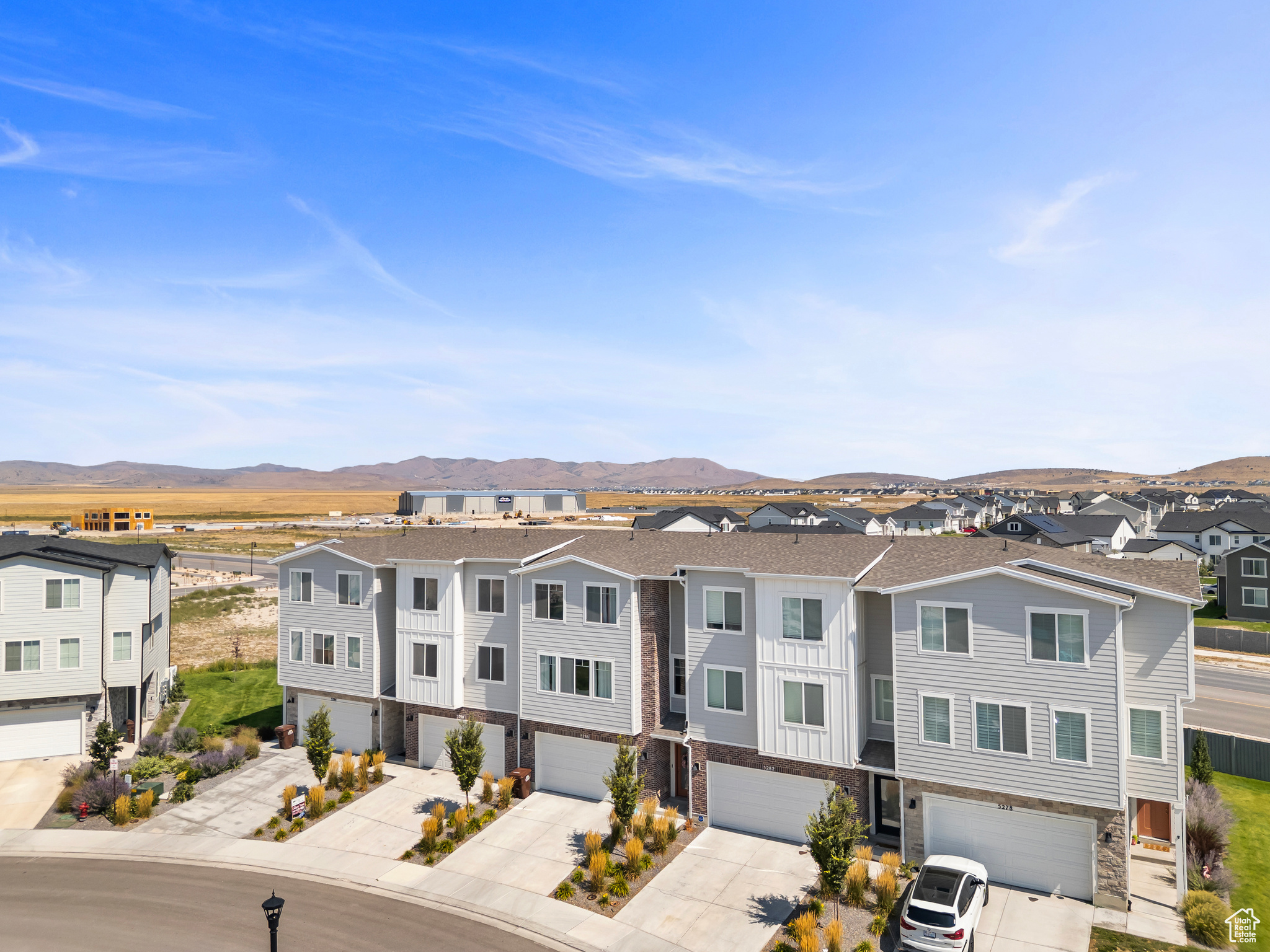 THE TOWNS AT BRYLEE FARMS - Residential