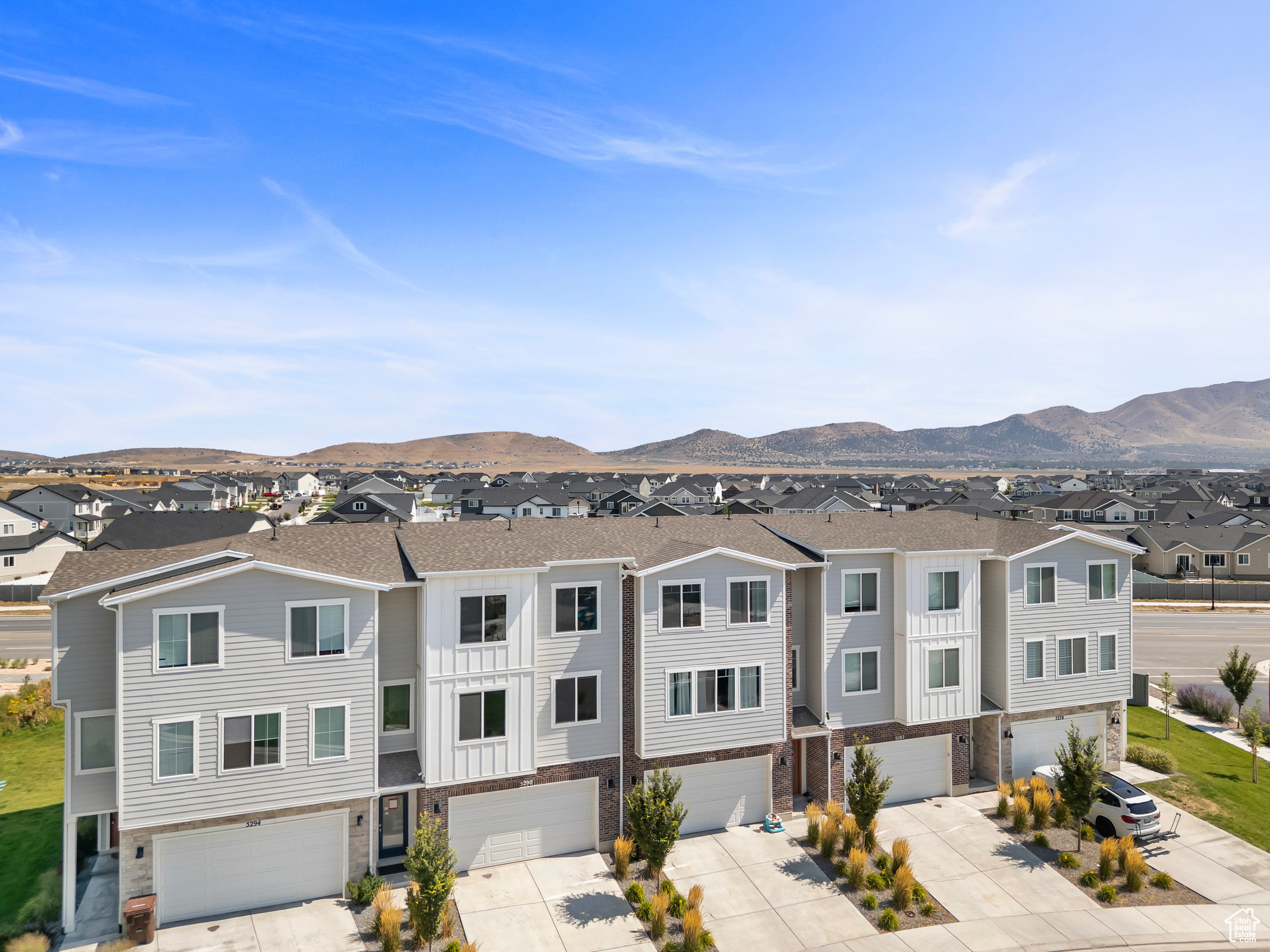 THE TOWNS AT BRYLEE FARMS - Residential