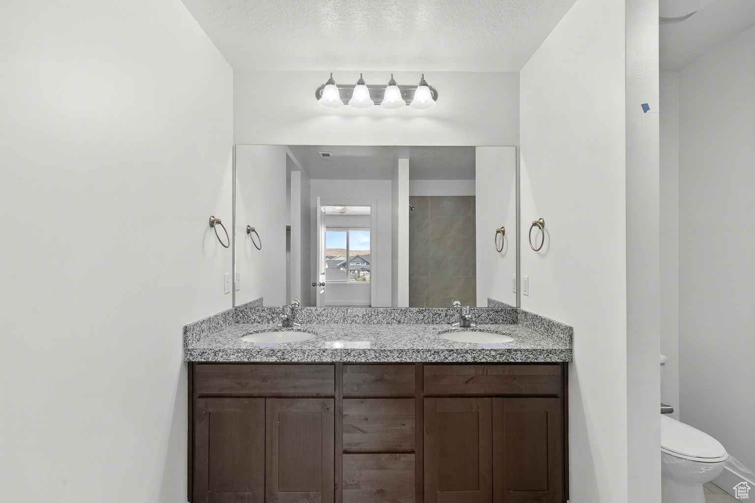THE TOWNS AT BRYLEE FARMS - Residential