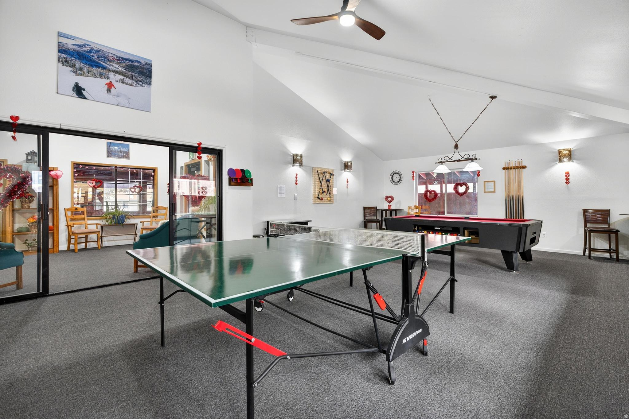 GIANT STEPS CONDO - Residential