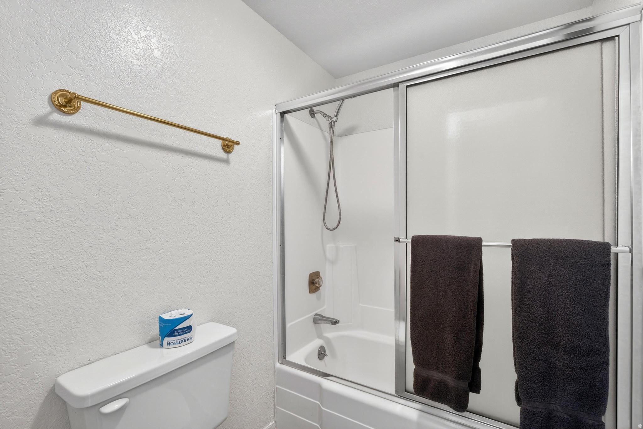 GIANT STEPS CONDO - Residential