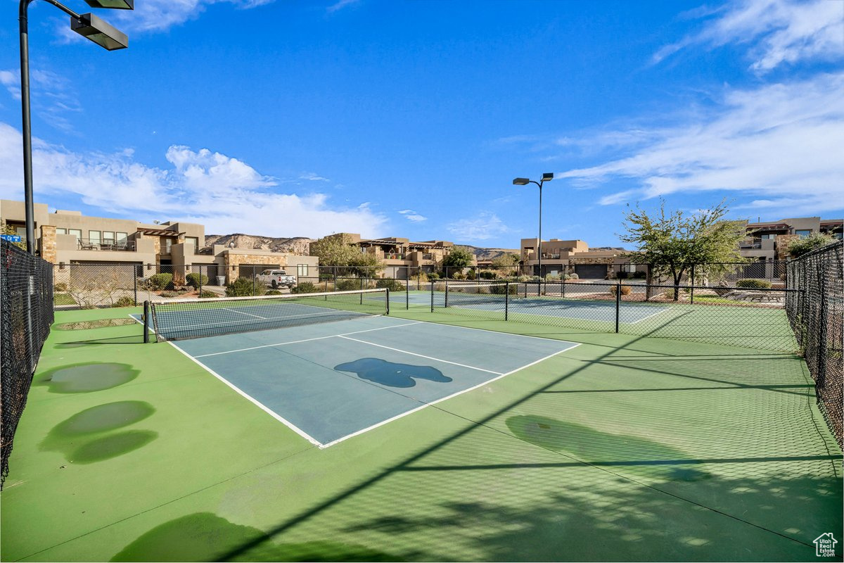 1636 W Caledonia Dunes Cir, Saint George, Utah image 31