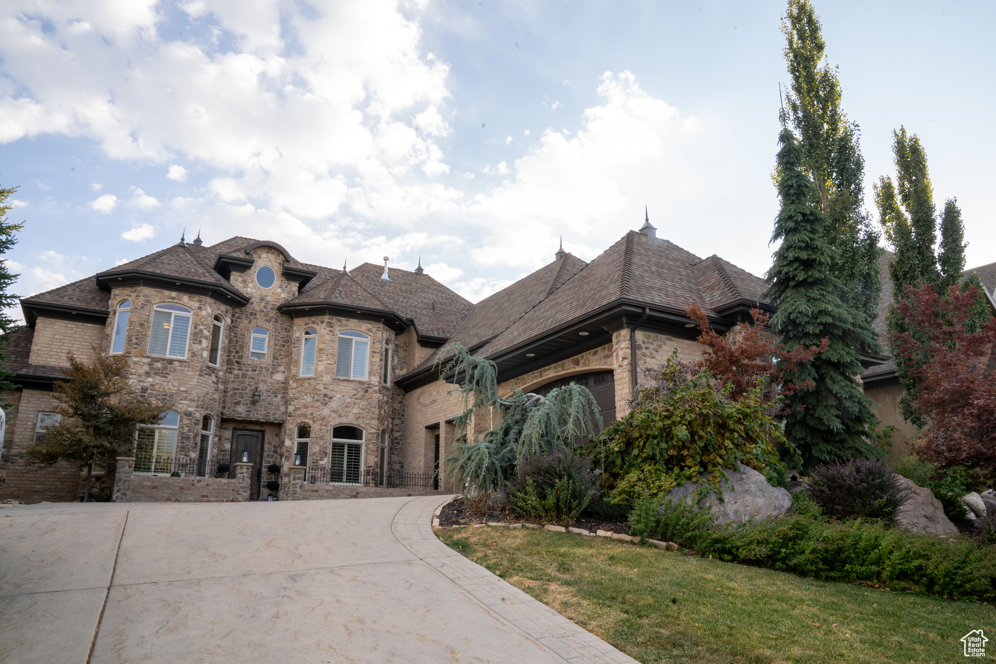 THE COVE IN CORNER CANYON - Residential