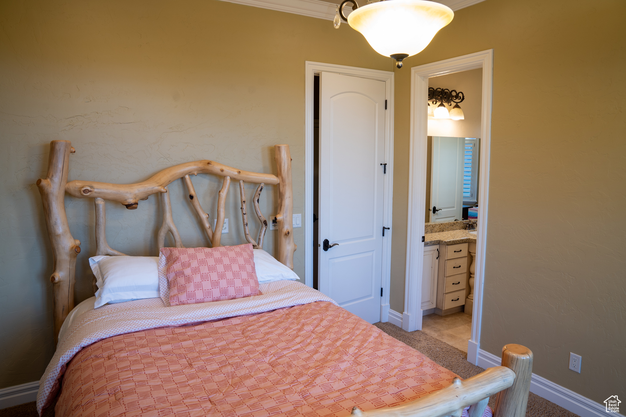 THE COVE IN CORNER CANYON - Residential