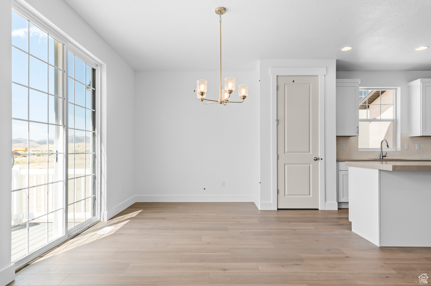 OVERLAND COLLECTION V2 237 - Residential