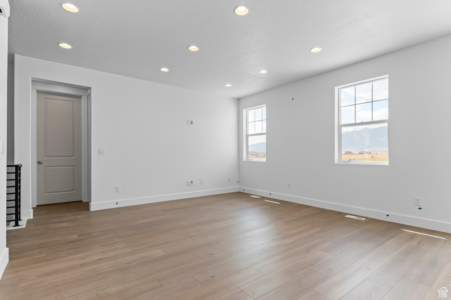 OVERLAND COLLECTION V2 237 - Residential