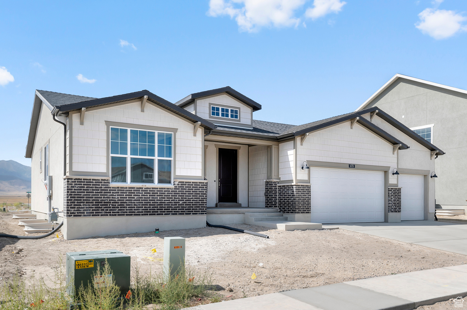 OVERLAND COLLECTION V2 237 - Residential