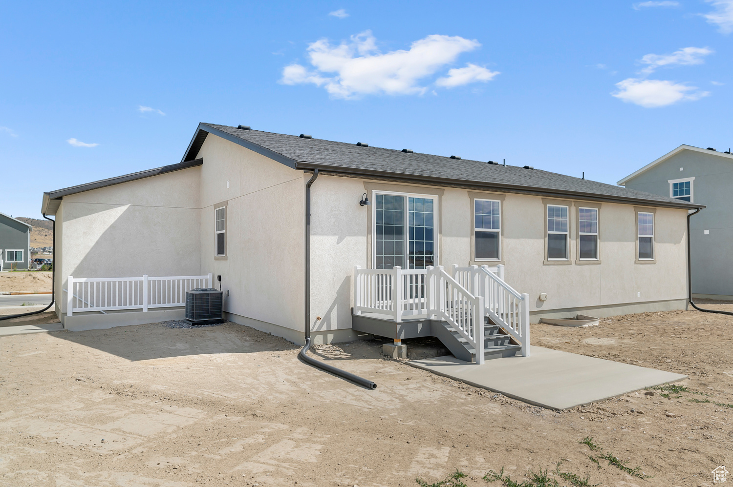 OVERLAND COLLECTION V2 237 - Residential