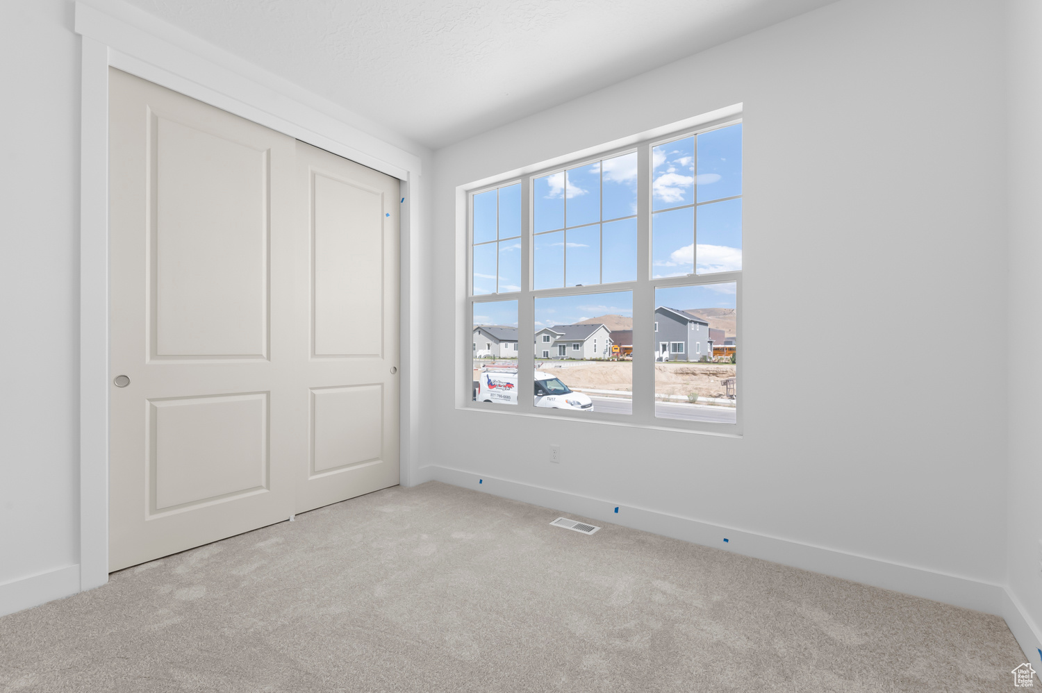 OVERLAND COLLECTION V2 237 - Residential