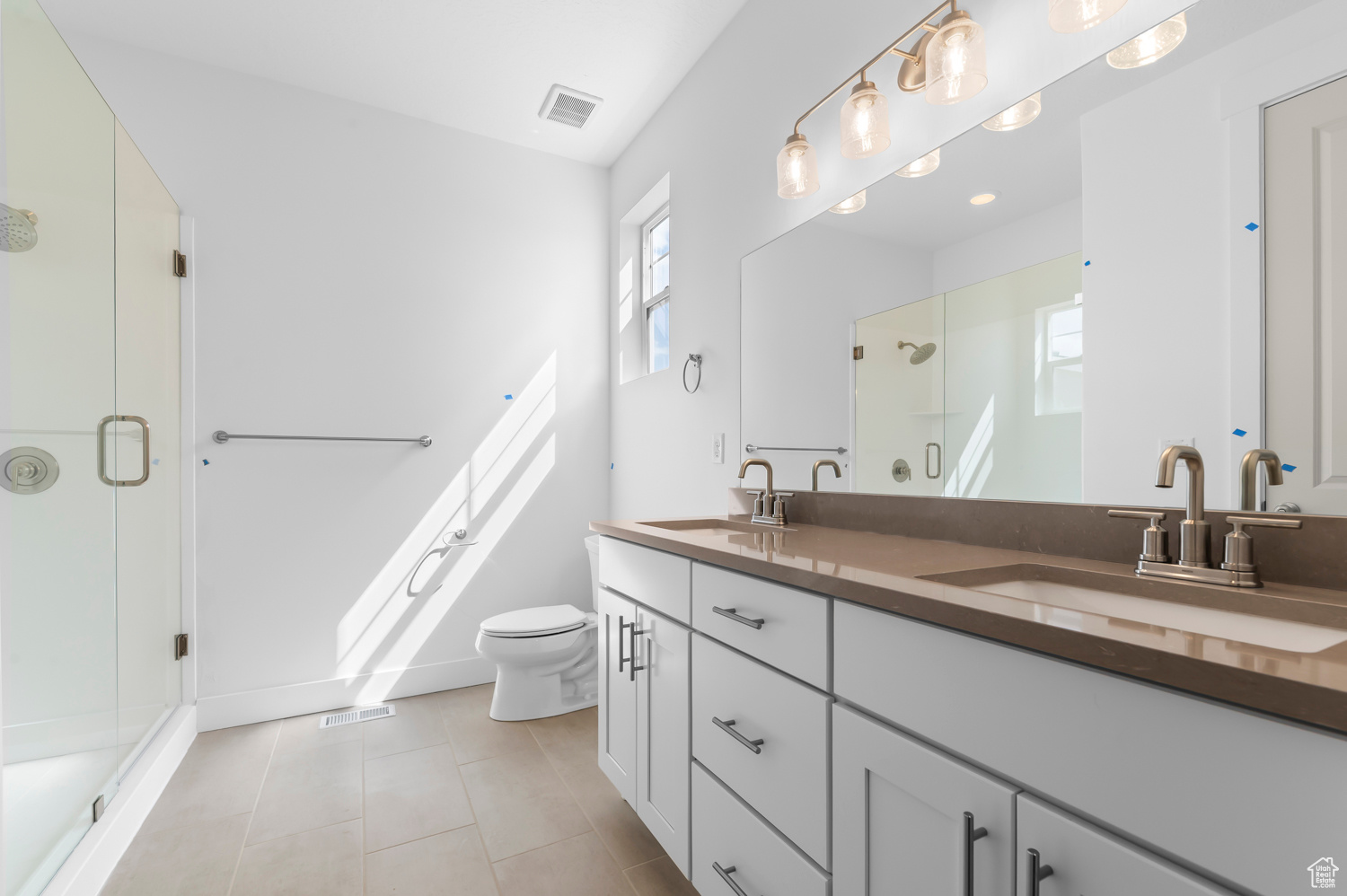 OVERLAND COLLECTION V2 237 - Residential