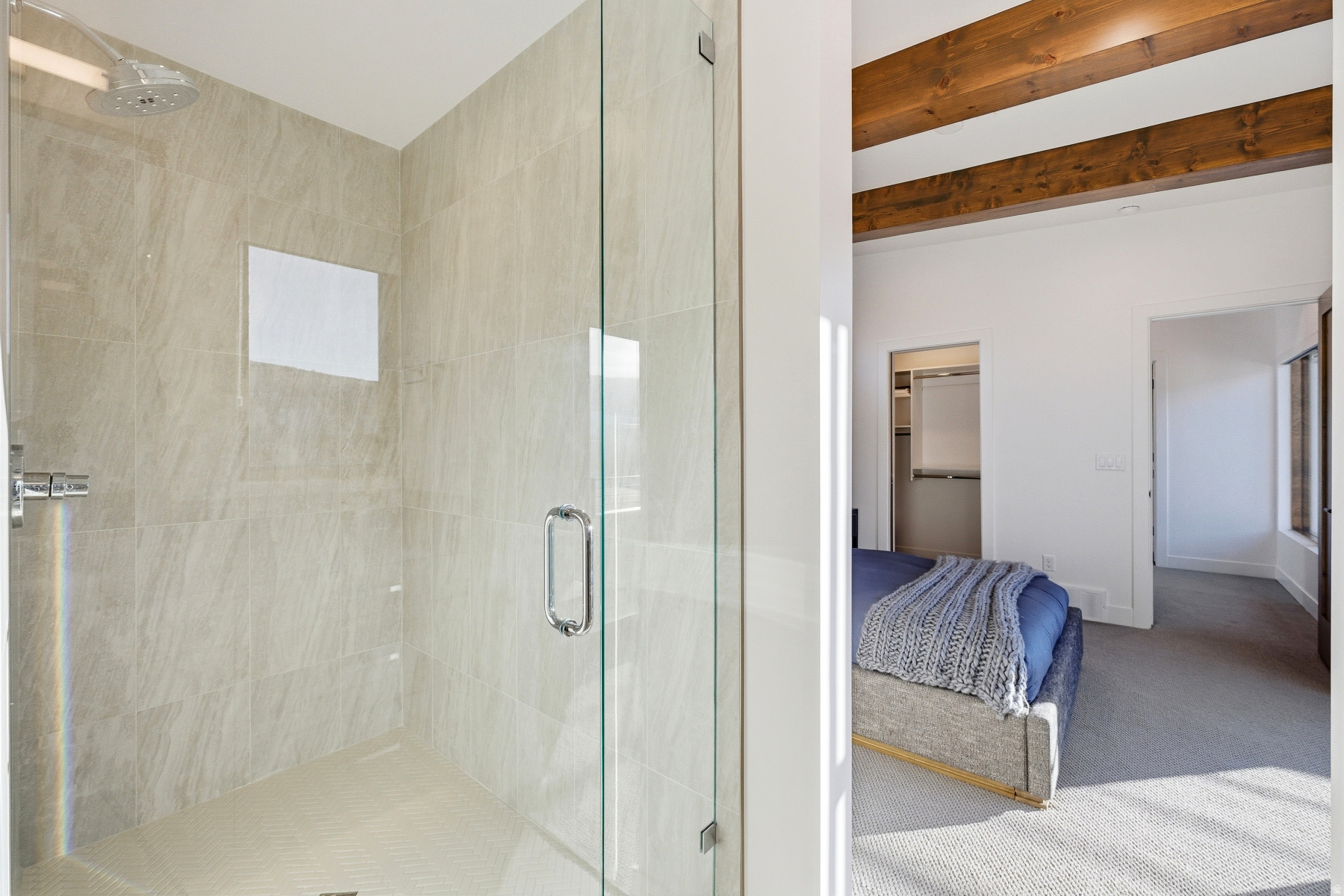 CLUBHOUSE VILLAS - Residential