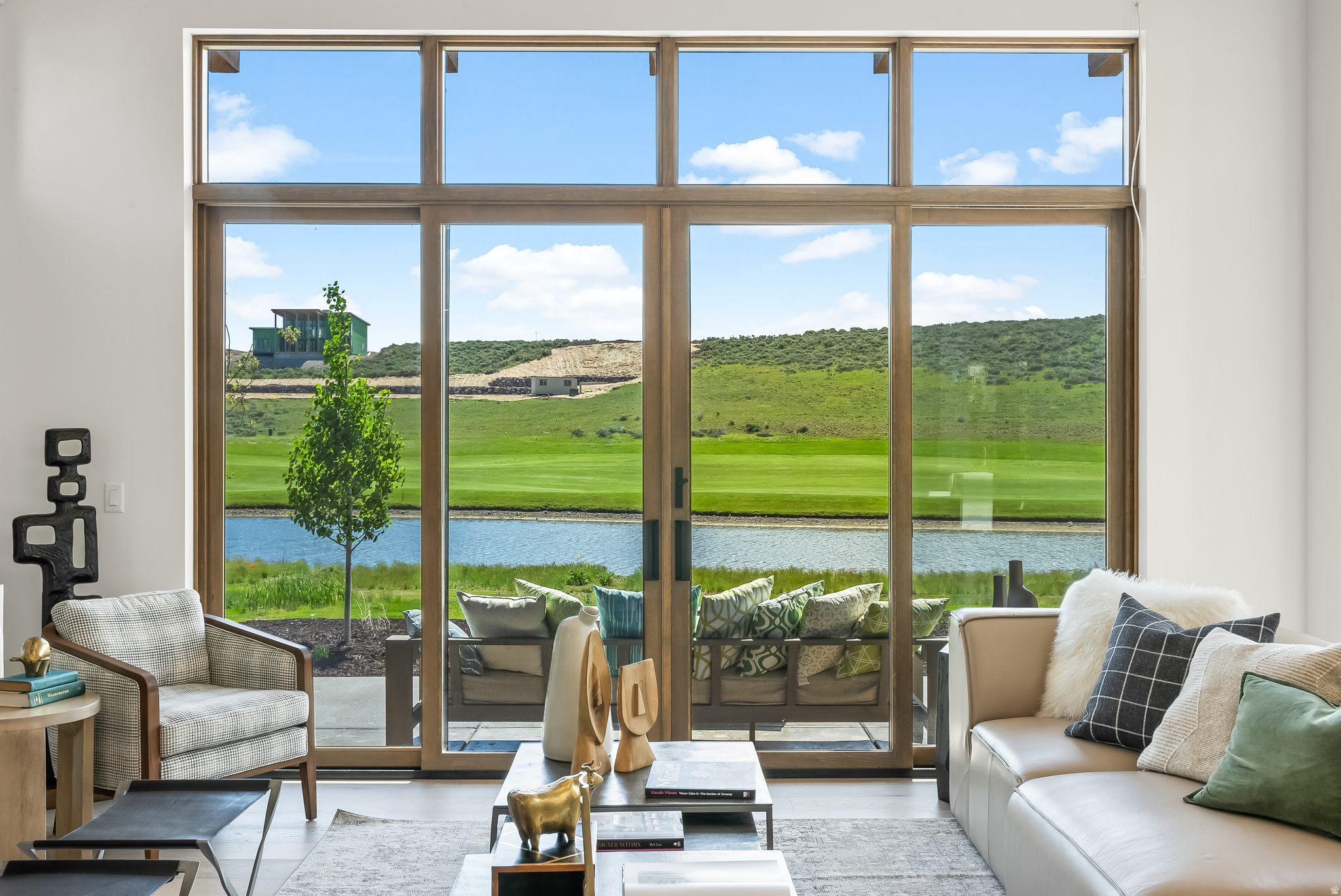 CLUBHOUSE VILLAS - Residential