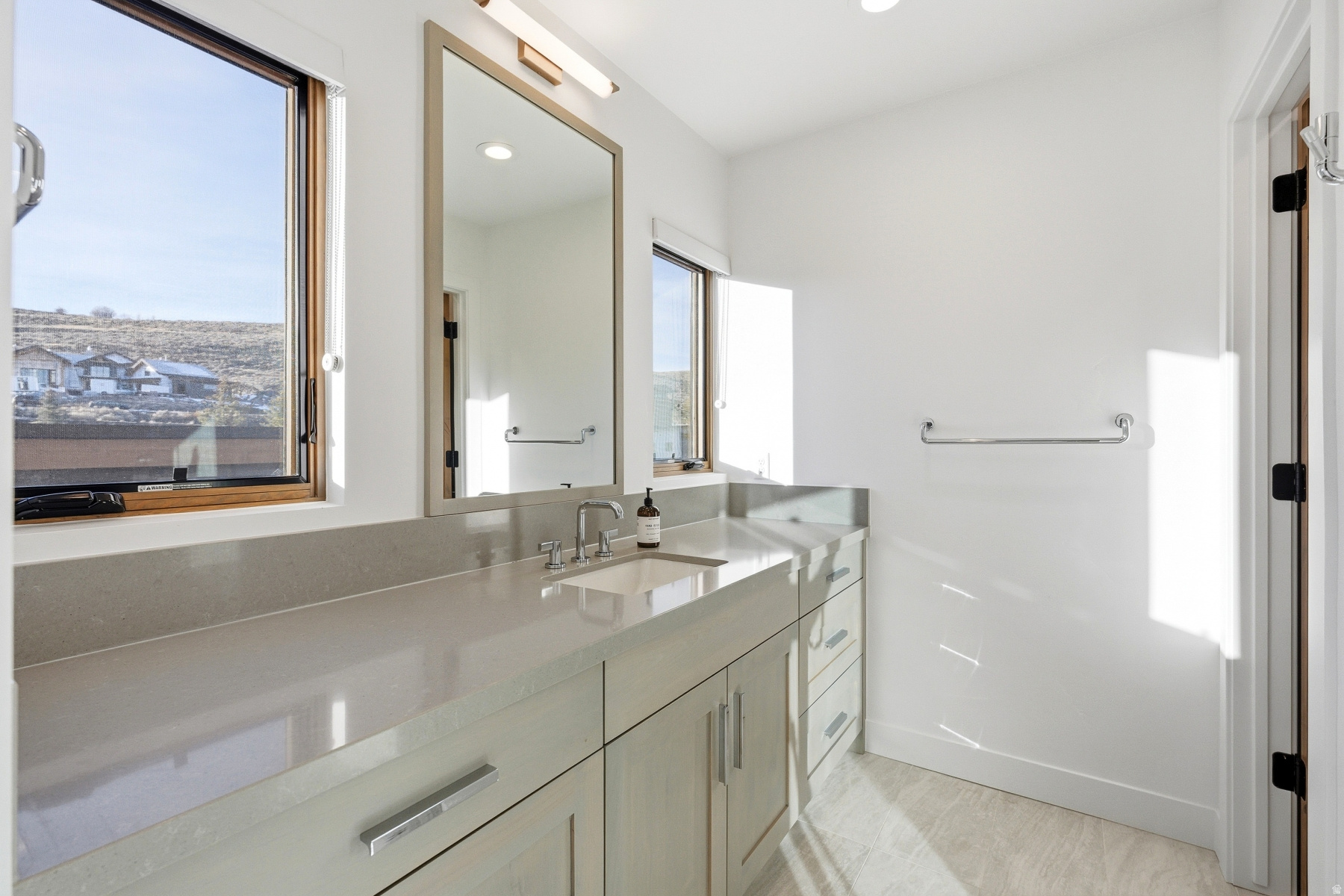 CLUBHOUSE VILLAS - Residential