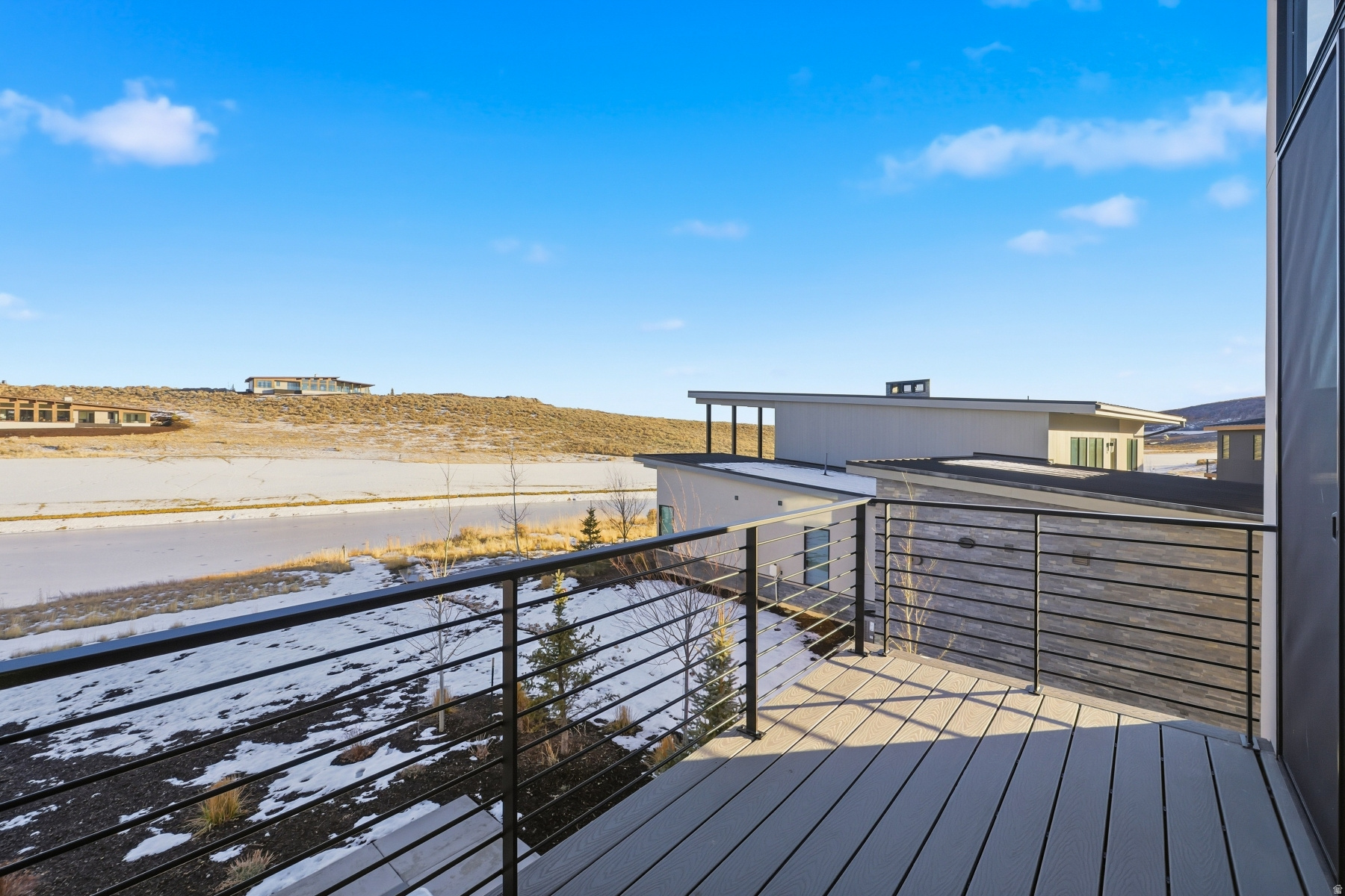 CLUBHOUSE VILLAS - Residential