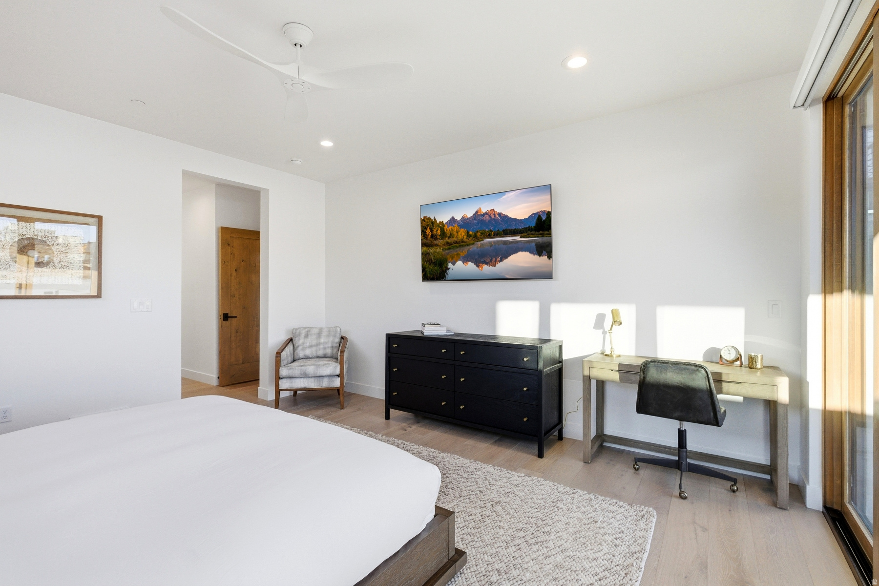 CLUBHOUSE VILLAS - Residential