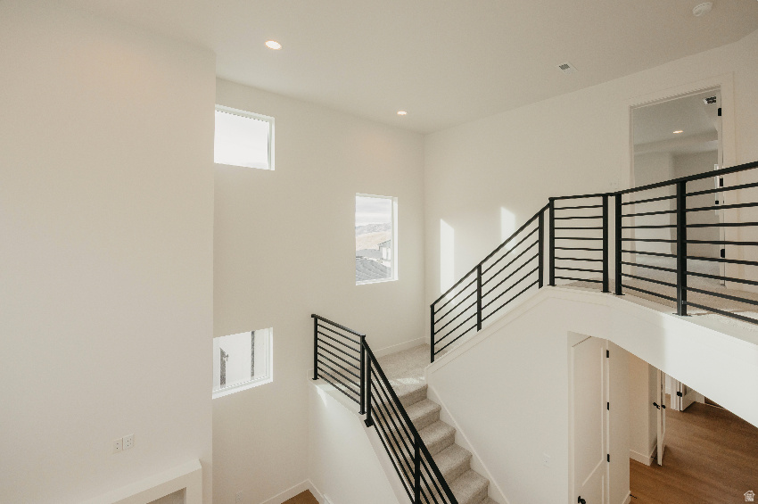 CANYON POINT - Residential