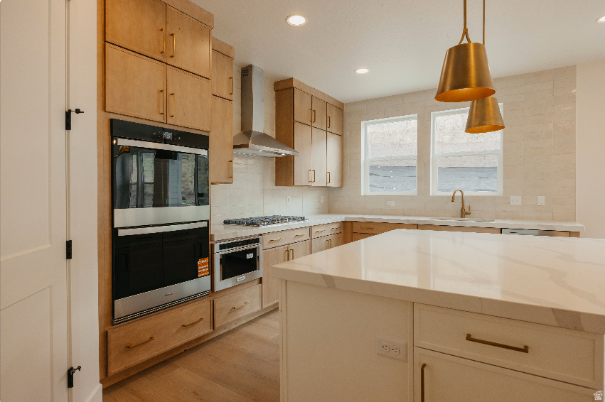 CANYON POINT - Residential