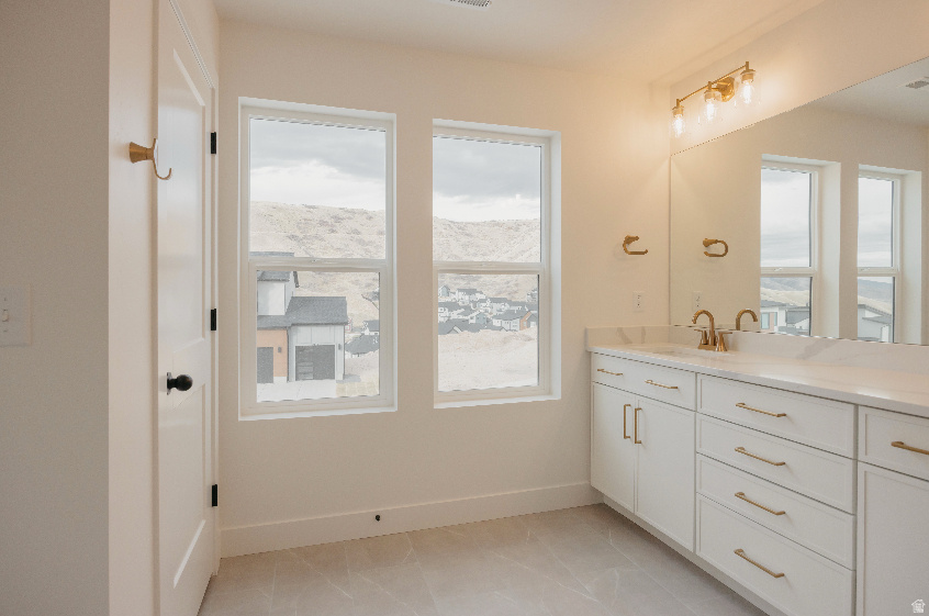 CANYON POINT - Residential