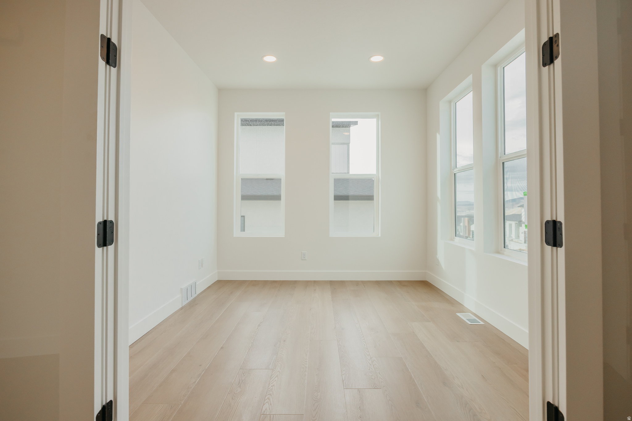 CANYON POINT - Residential