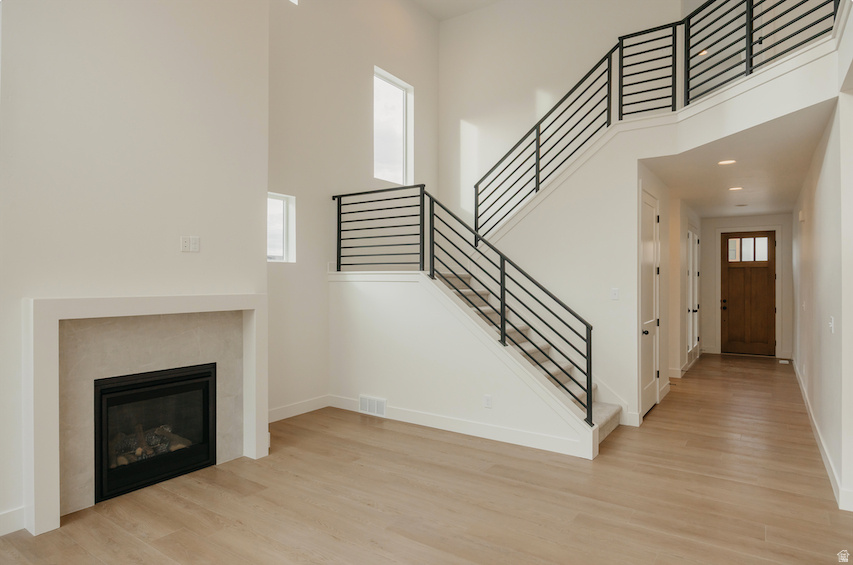 CANYON POINT - Residential