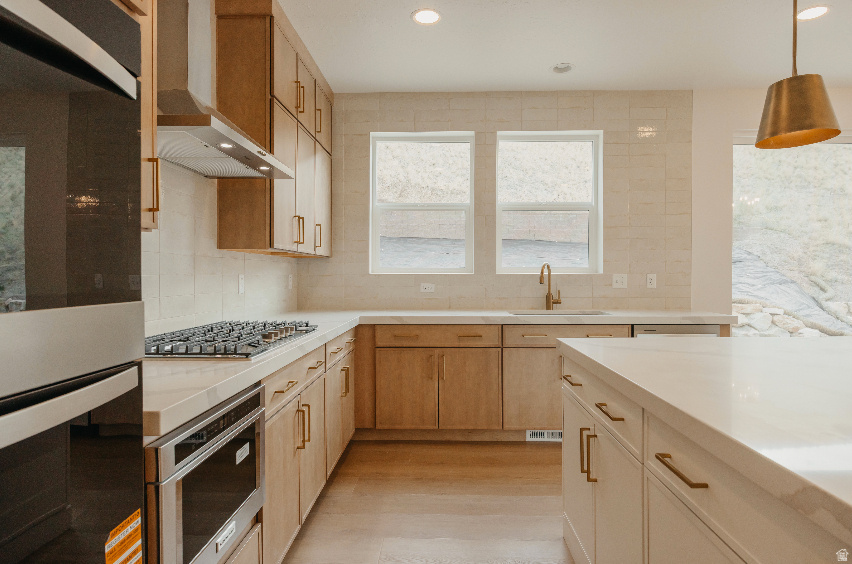 CANYON POINT - Residential