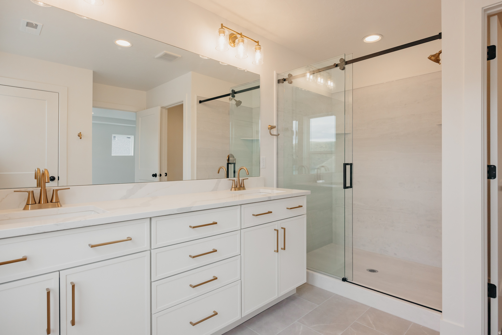 CANYON POINT - Residential