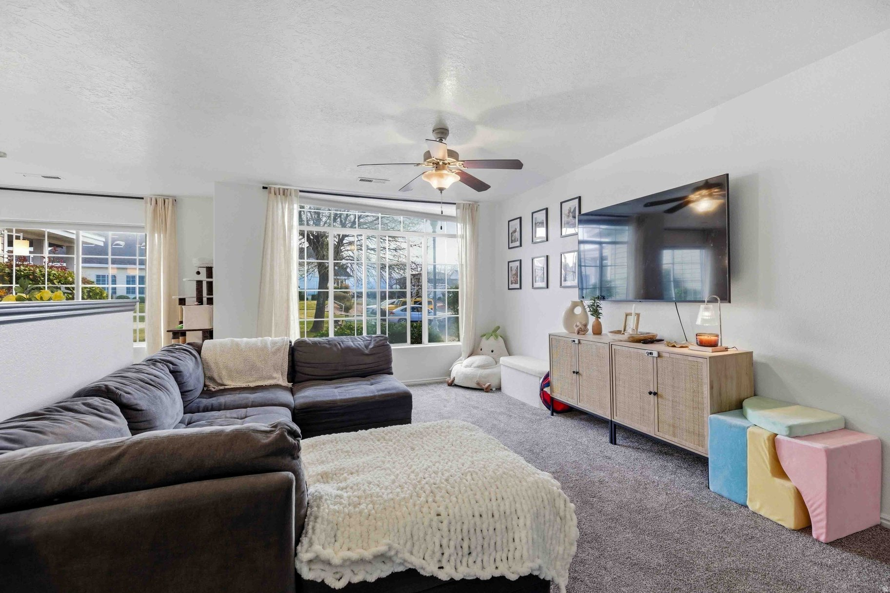 KNOLLWOOD TOWNHOMES 2 - Residential