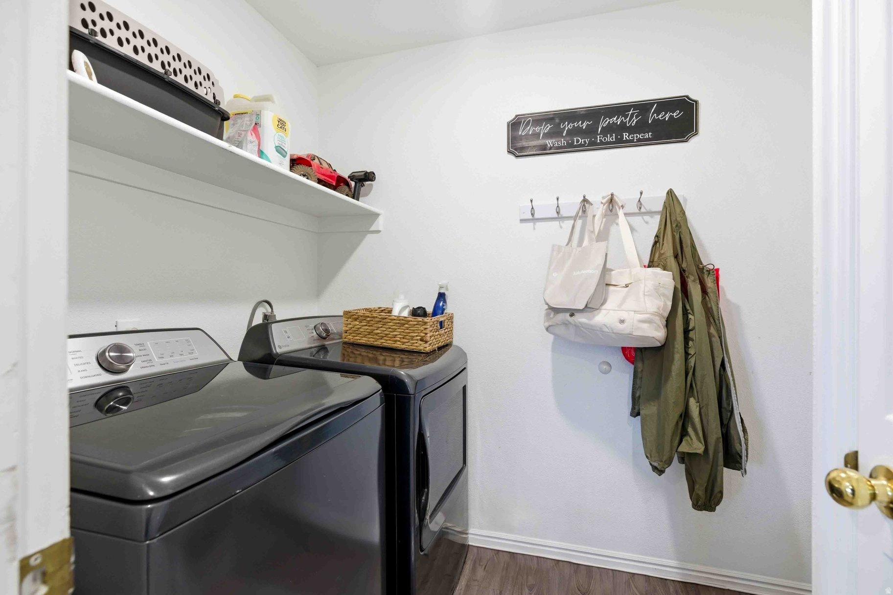 KNOLLWOOD TOWNHOMES 2 - Residential