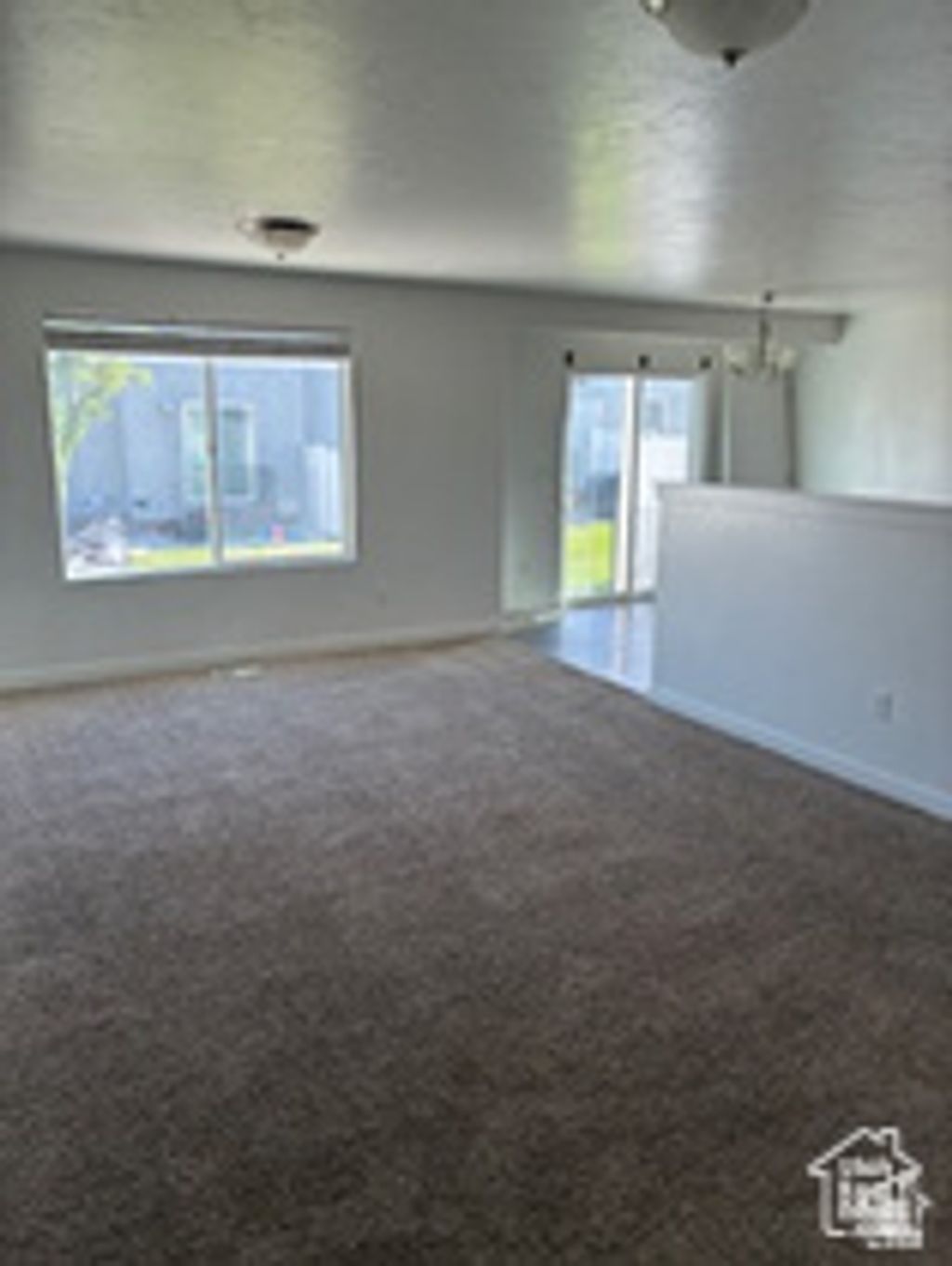 Photo of 107 E ASHGROVE LN, Saratoga Springs, UT 84045 (MLS # 2142668)