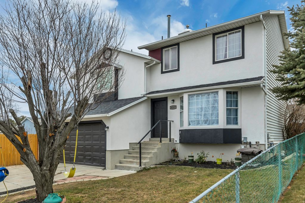 Photo of 4217 W ROSE CIR, Salt Lake City, UT 84118 (MLS # 2132840)