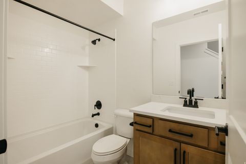 Tiny photo for 5976 N CANYON RIM DR E #615, Lehi, UT 84048 (MLS # 2122049)