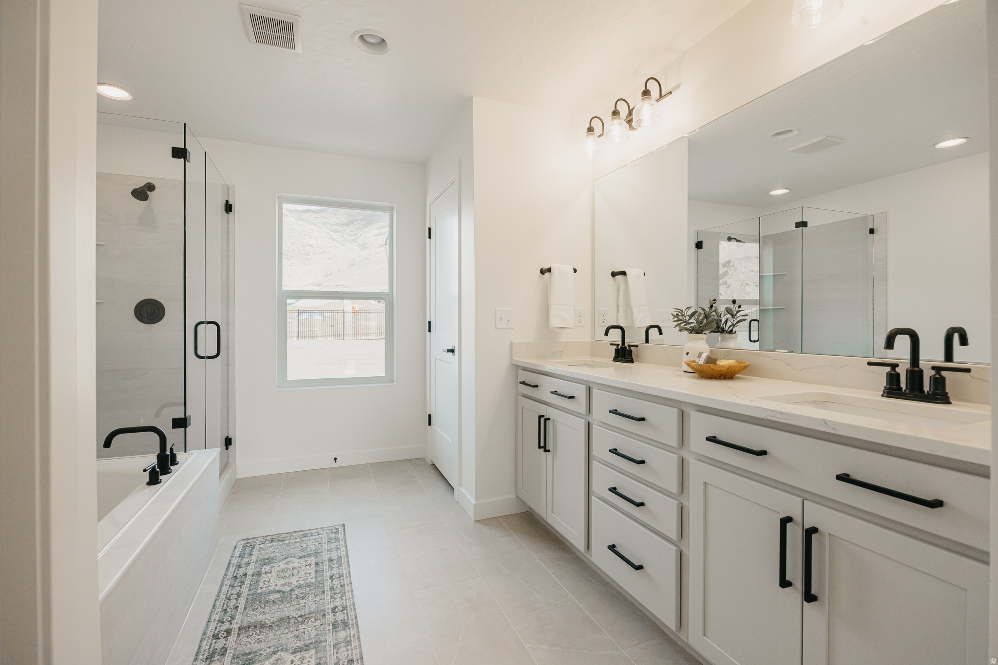 CANYON POINT - Residential