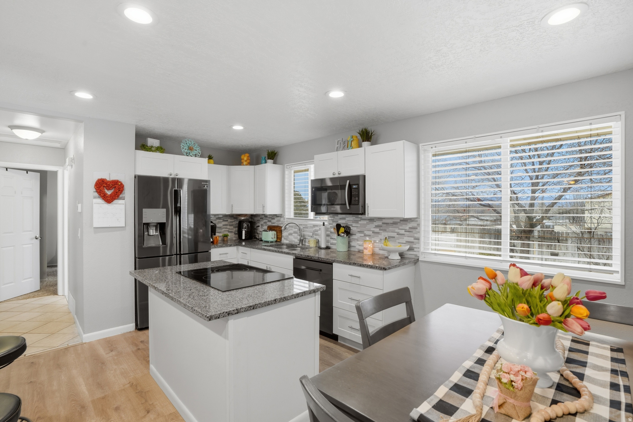 CANYON WEST - Residential