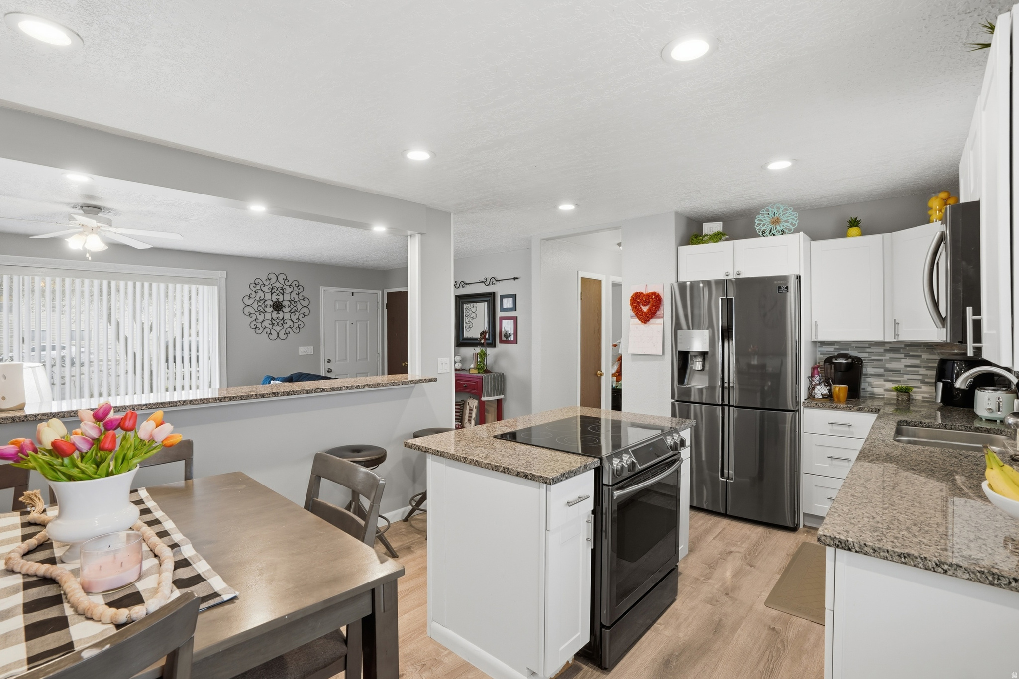 CANYON WEST - Residential